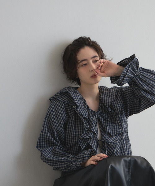 THESHINZONシンゾーン ラッフルカラーチェックブラウス &. NOSTALGIA（ノスタルジア） ブラウス シャツ ラッフルカラー