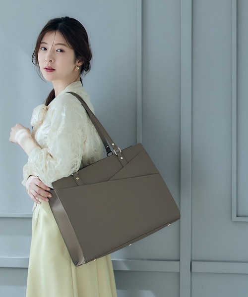 12Twelve Agenda A4トートバッグ 12Twelve Agenda（トゥエルブ アジェンダ） トートバッグ 軽量アウト