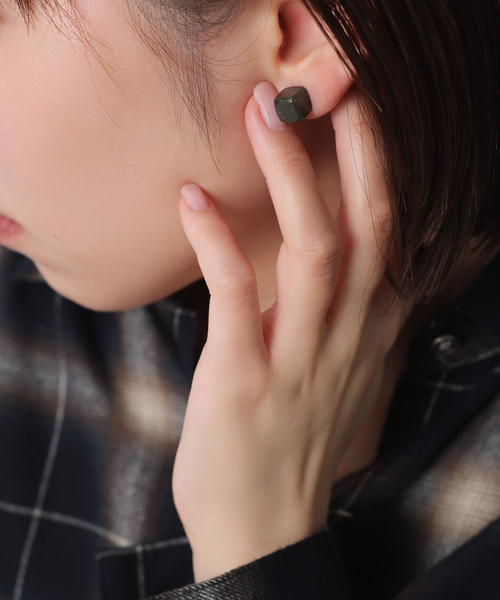 Lilas ピアス ラウンド*キューブバイカラーピアス K10（片耳