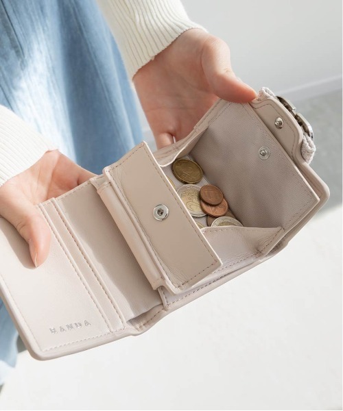RANDA（ランダ） 財布 ビジューパーツキルティング三つ折りウォレット