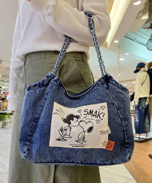 SNOOPY×OLD BETTY'S ショルダーバッグ バッグ スヌーピー「SNOOPY
