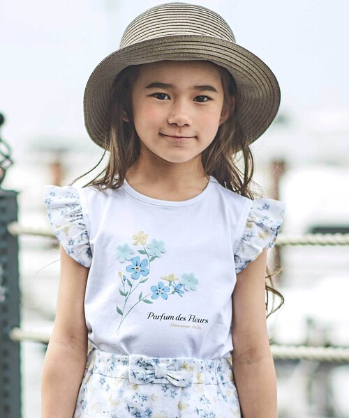 BeBe（ベベ） tシャツ 「お揃い」フラワープリントフリル袖Tシャツ
