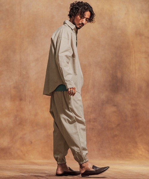 Jih Nunc コットンリネンプルオーバーシャツ Khaki L 30%OFF【Jih Nunc(ジーヌンク)】コットンリネンキーネック7分袖