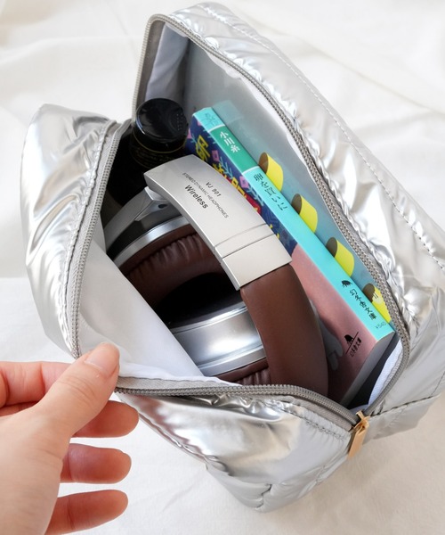 ポーチ 「 Sowel. / ソエル 」 メタリック キルティング スクエア