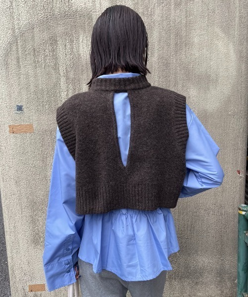AIC. ベスト ジレ バックホールショートニットベスト レディース