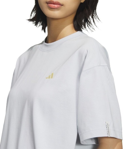 ホワイト 半袖 Tシャツ ルーズフィット adidas（アディダス） adidas tシャツ 半袖 エッセンシャルズ プラス
