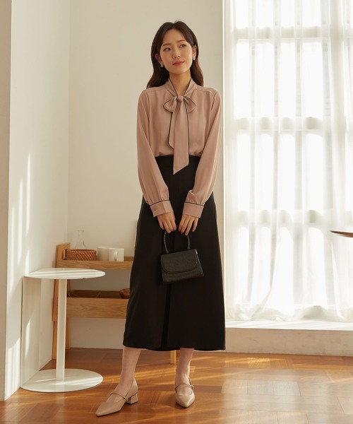 【ラベンダー】配色ラインボウタイブラウス YECCA VECCA｜配色ラインボウタイブラウス | Rakuten Fashion(楽天