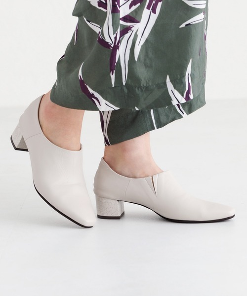 HIMIKO パンプス 「Made in Japan」ペイズリー型押しヒール