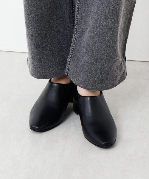 HIMIKO パンプス 「Made in Japan」ペイズリー型押しヒール