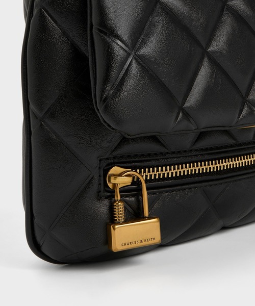 CHARLES & KEITH キルティング ショルダーバッグ CHARLES & KEITH◇キルティング 2WAY バケットバッグ◇送料込