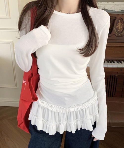 専用♡カナダ購入 ひらひらのアシンメトリーな裾が可愛いカットソー リズレイ】アシンメトリースリーブカットソー 片袖かドラマティックな