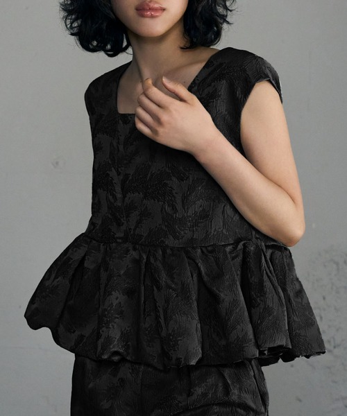 GIRL DRESS FOR NOW パンツドレス フェザー柄ジャガードペプラム