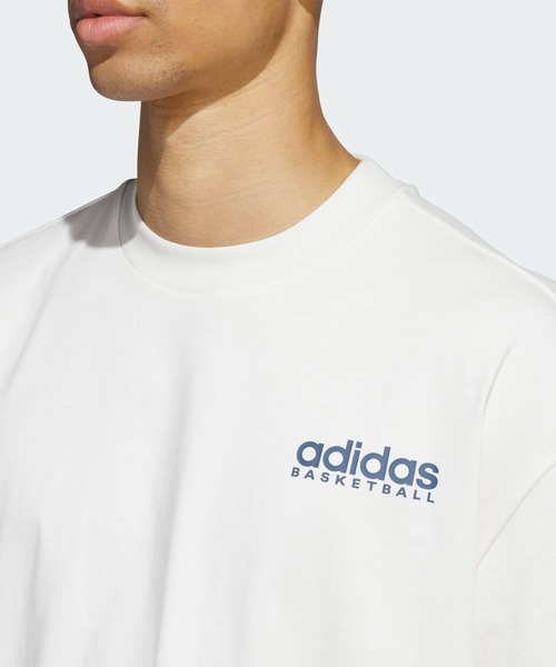 【adidas】プレイヤーグラフィックTシャツ adidas tシャツ Sport Design Studio プレイヤーグラフィック