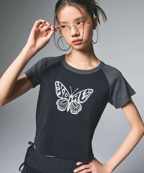 Megan Butterfly Tシャツ L 海外限定 黒 X-girl tシャツ GLITTER BUTTERFLY RAGLAN S/S BABY TEE