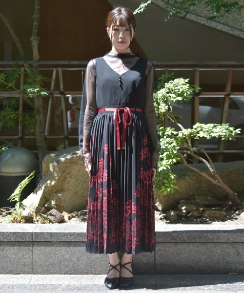 【axes femme】彼岸花 ワンピース 彼岸花柄ワンピース｜アクシーズファムの通販｜&mall（アンド