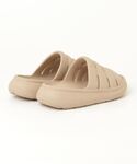「UGG」 フラットサンダル 24.0cm ベ...の詳細画像1