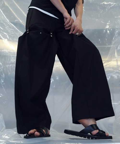 over tuck slacks 黒Sサイズ （chikashistu+） 受注制【Chikashitsu +】over tuck slacks (2color) – PRESSING WEB SHOP