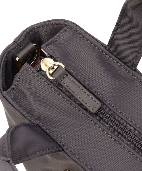TOCCA（トッカ） ショルダーバッグ バッグ CARVED LOGO POCHETTE