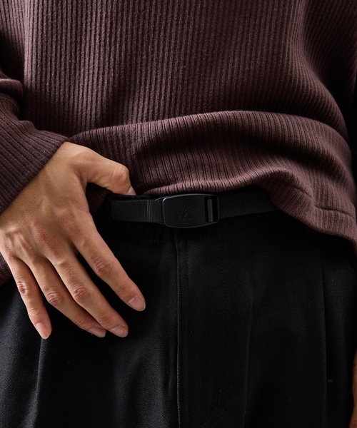 「And A」 スラックス MEDIUM チャコールグレー メンズの画像
