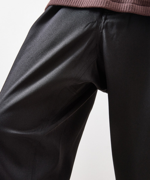 「And A」 スラックス MEDIUM チャコールグレー メンズの画像