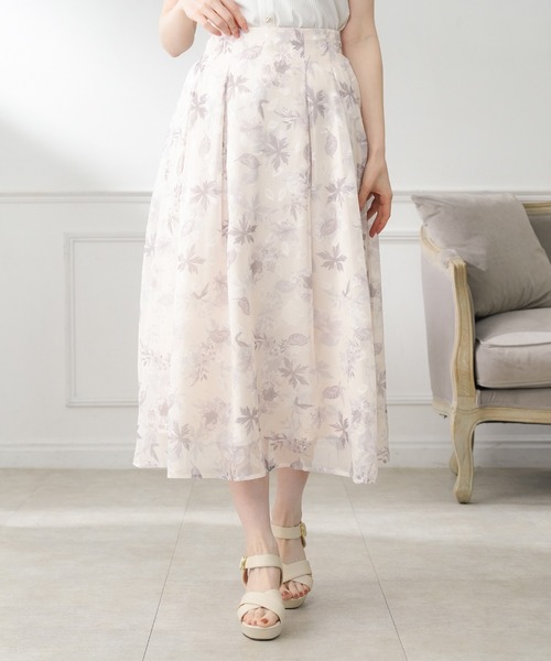 美品✨レオナール フレアスカート ウール×シルク 花柄 アイボリー 76 XL ASTORIA ODIER（アストリアオディール） ロング スカート オパール花柄