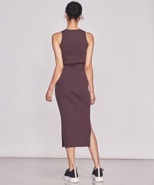 ダブルスタンダードクロージング ESSENTIAL  スリット入り ワンピース ESSENTIAL（DOUBLE STANDARD CLOTHING） ワンピース ワイドリブ