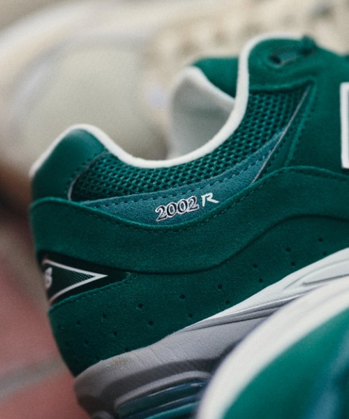 New Balance（ニューバランス） スニーカー M2002RFK GREEN メンズ