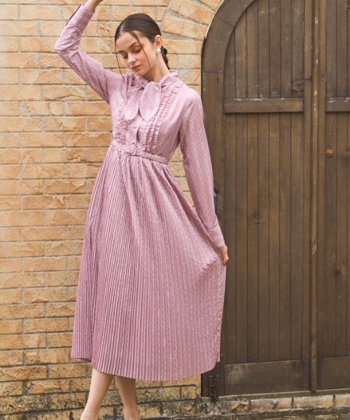 エラディエ　ワンピース ERADIE ワンピース Bowtie pleated dress ボウタイプリーツ