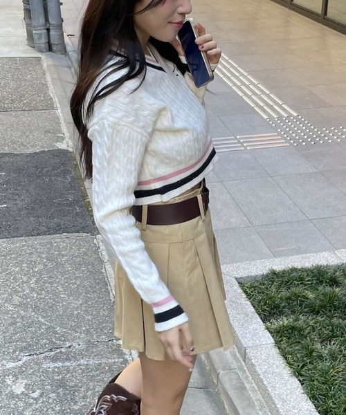 madrepadre ニット セーター クロップ丈Vネックラインニット 