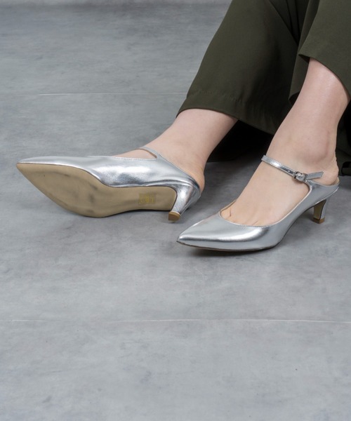 CORSO ROMA,9 コルソローマ 9 パンプス ストラップ エナメル 黒