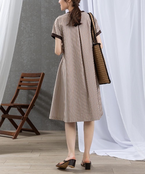 【美品】スタジオピッコーネ ワンピース 38 M 黒 白 ストライプ 日本製 STUDIO PICONE（スタジオピッコーネ） ワンピース 半袖 ストライプ切替