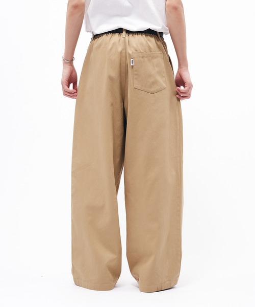 【新品】adoon plain 2タックダーツワイドチノパンツベージュ L完売品 Adoon plain チノパン TWO-TUCK DART WIDE CHINO PANTS / 2