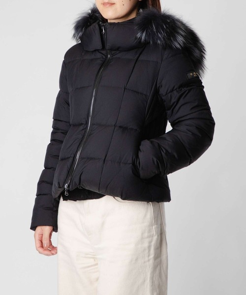 11909【美品・人気モデル】TATRAS ショート丈ダウンジャケット　黒 TATRAS（タトラス） ダウンコート ダウンジャケット TATORAS AVECI