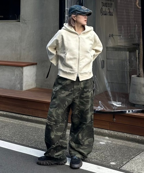 Chikashitsu+（チカシツプラス） パーカー 「CS」cropped double zip