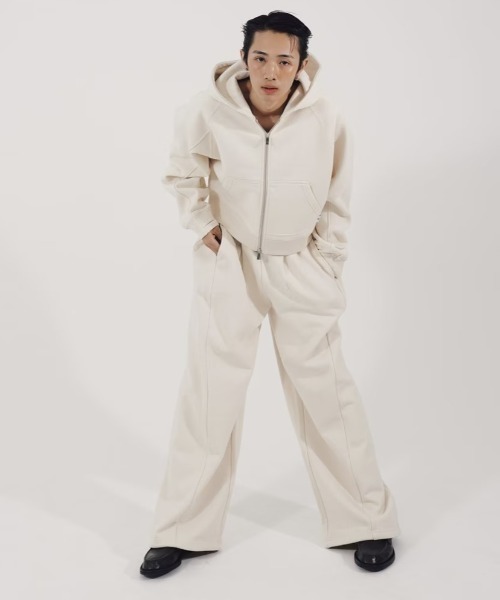Chikashitsu+（チカシツプラス） パーカー 「CS」cropped double zip