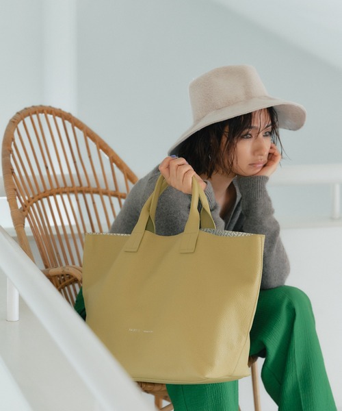 IACUCCI（イアクッチ） ハンドバッグ FREE イエロー レディース