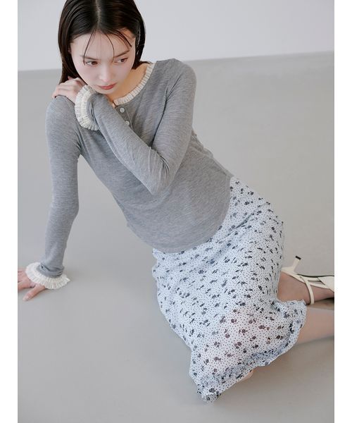 LILY BROWN（リリーブラウン） tシャツ バックオープンヘンリーネック