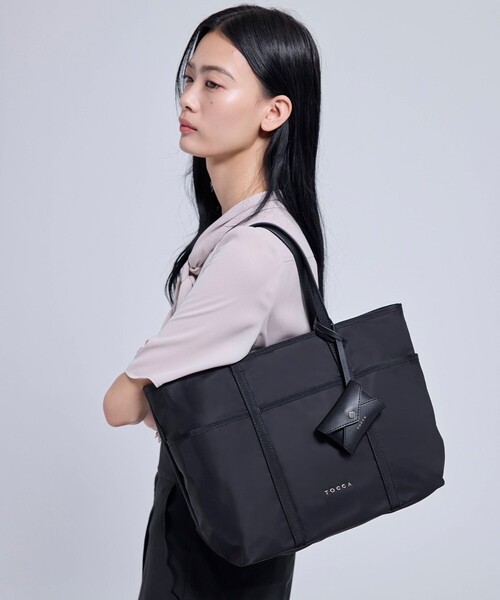 TOCCA（トッカ） トートバッグ T-LETTERA NYLON BAG ナイロンバッグ