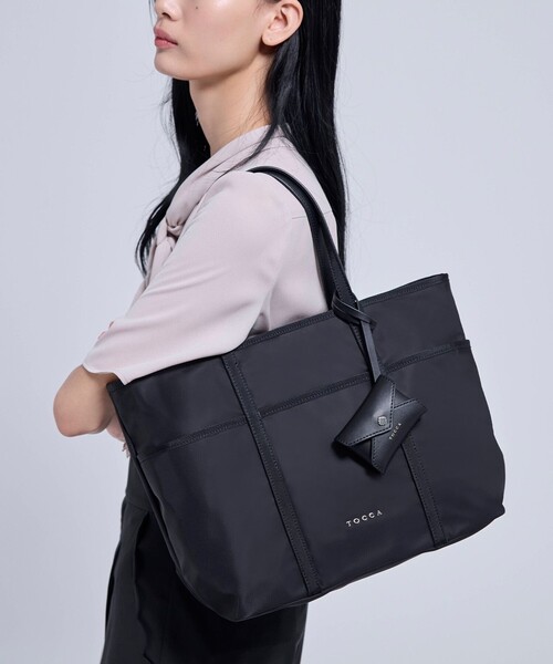 TOCCA（トッカ） トートバッグ T-LETTERA NYLON BAG ナイロンバッグ