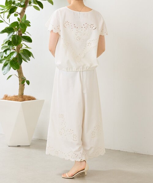 パンツ フラワーカットワークパネル刺繍パンツ「15 quinze」 レディース メンズの画像