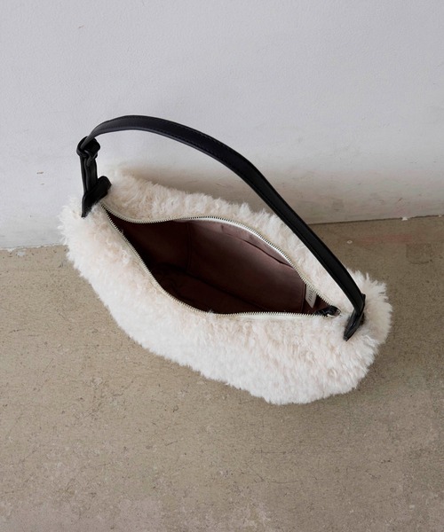 ショルダーバッグ バッグ Fakefur halfmoon shoulder bag/フェイクファー ハーフムーン ショルダー バッグ レディース | EFOLE | 09