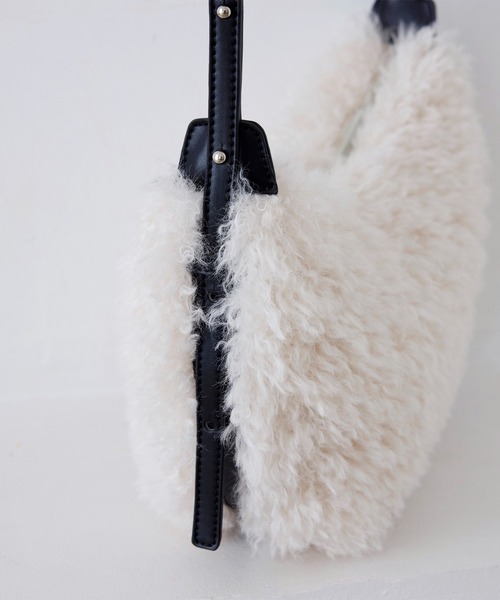 ショルダーバッグ バッグ Fakefur halfmoon shoulder bag/フェイクファー ハーフムーン ショルダー バッグ レディース | EFOLE | 11