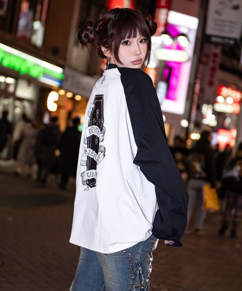 REFLEM ピアスリング朔望半袖Tシャツ REFLEM（レフレム）の「『REFLEM/レフレム』リングピアス付きT