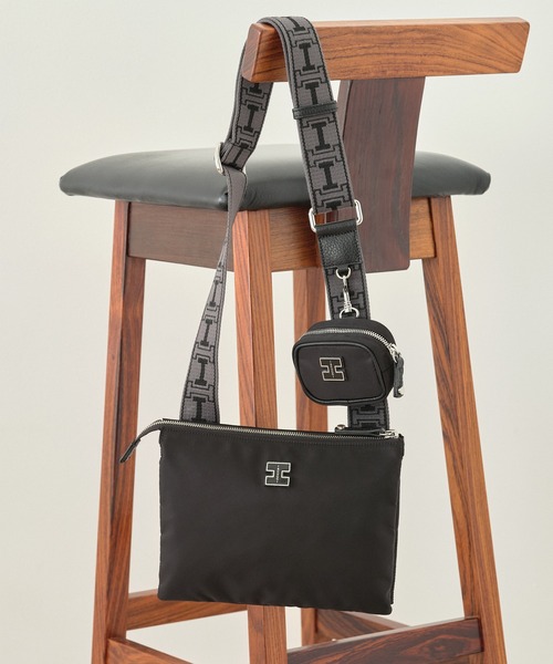 IACUCCI レザー ショルダーバッグ　保存袋付き IACUCCI レザー ショルダーバッグ 保存袋付き IACUCCI Japan