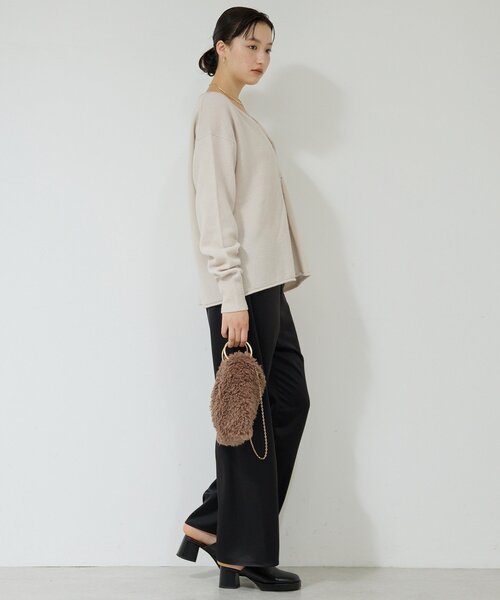 【美品 】ガリャルダガランテ　ウールカシミヤVネックニット GALLARDAGALANTE（ガリャルダガランテ） ニット セーター ウール