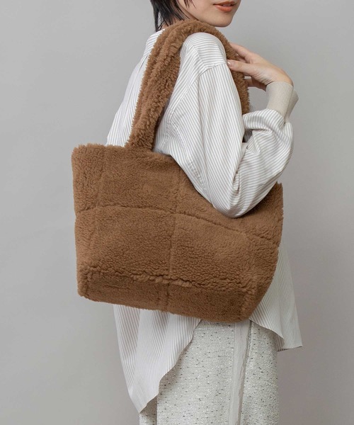 ファー トートバック 新品未使用 Munich（ミューニック） トートバッグ フェイクファートートバッグ