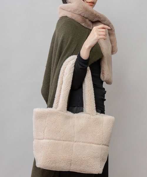 ファー トートバック 新品未使用 Munich（ミューニック） トートバッグ フェイクファートートバッグ