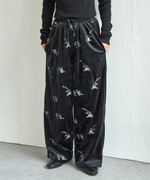 notch. パンツ フラワーエンブロイダリーベロアパンツ レディース