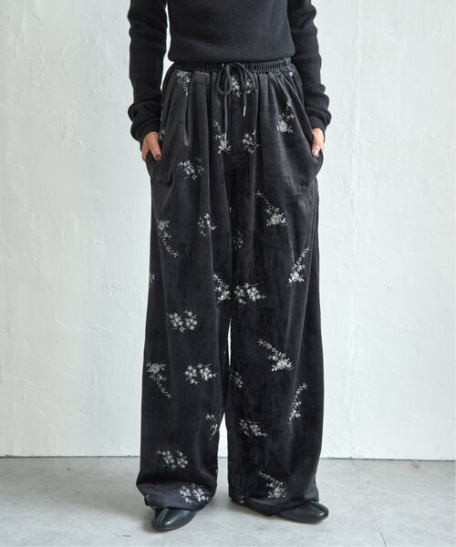notch. パンツ フラワーエンブロイダリーベロアパンツ レディース
