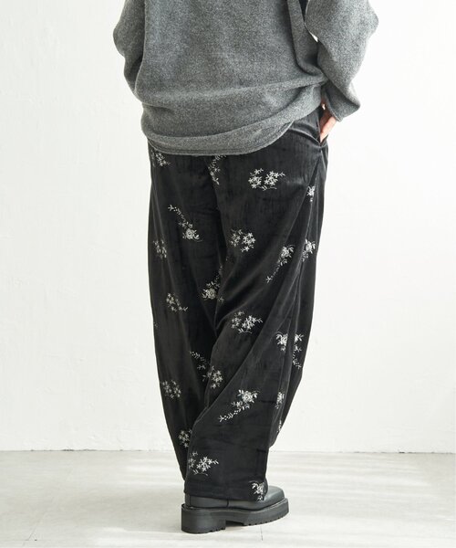 liten 柄ベロアパンツ　beige×black 新品未使用 notch. パンツ フラワーエンブロイダリーベロアパンツ レディース